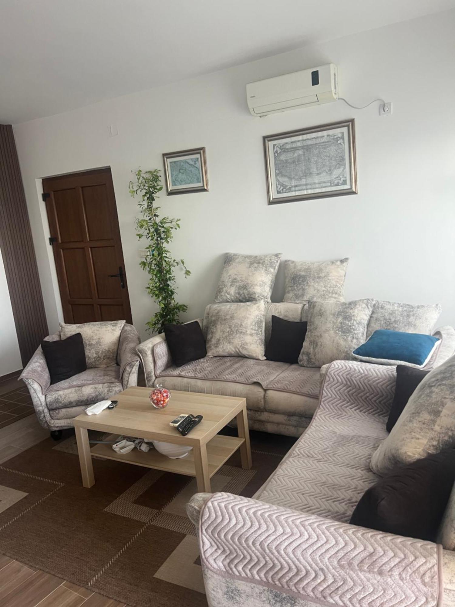 Villa Ladera Lapcici Budva Exteriör bild
