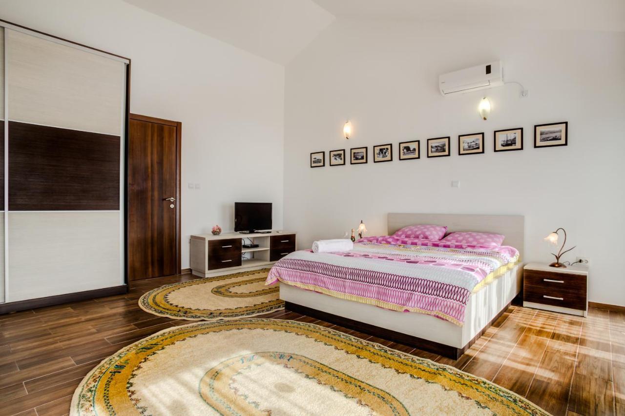 Villa Ladera Lapcici Budva Exteriör bild